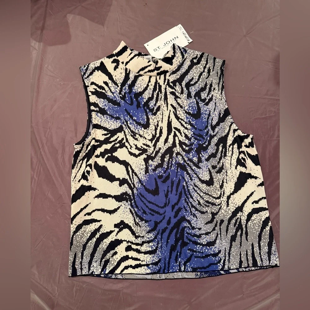 NWT St John Animal Print Sweater Shell Size M MSRP $355 - Picture 3 of 11